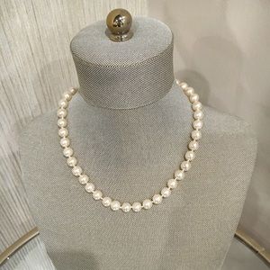 Pearl necklace